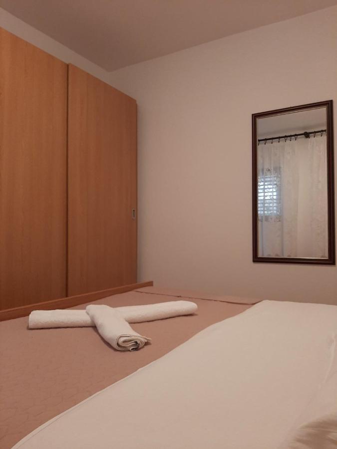 Apartments Grozdana ツリクヴェニツァ エクステリア 写真