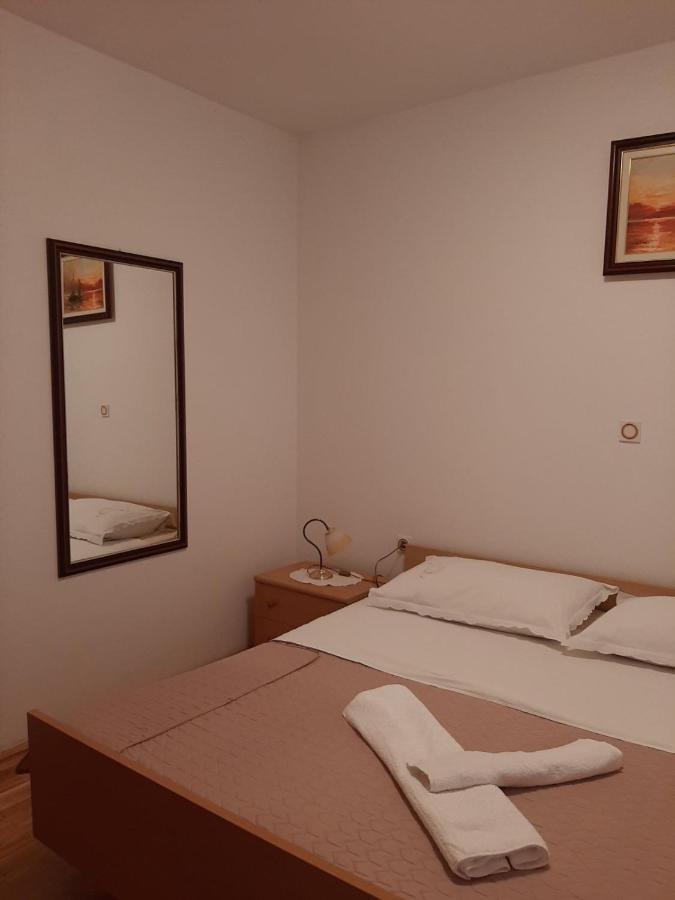 Apartments Grozdana ツリクヴェニツァ エクステリア 写真