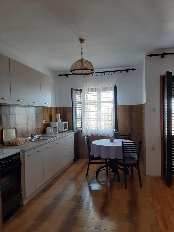 Apartments Grozdana ツリクヴェニツァ エクステリア 写真