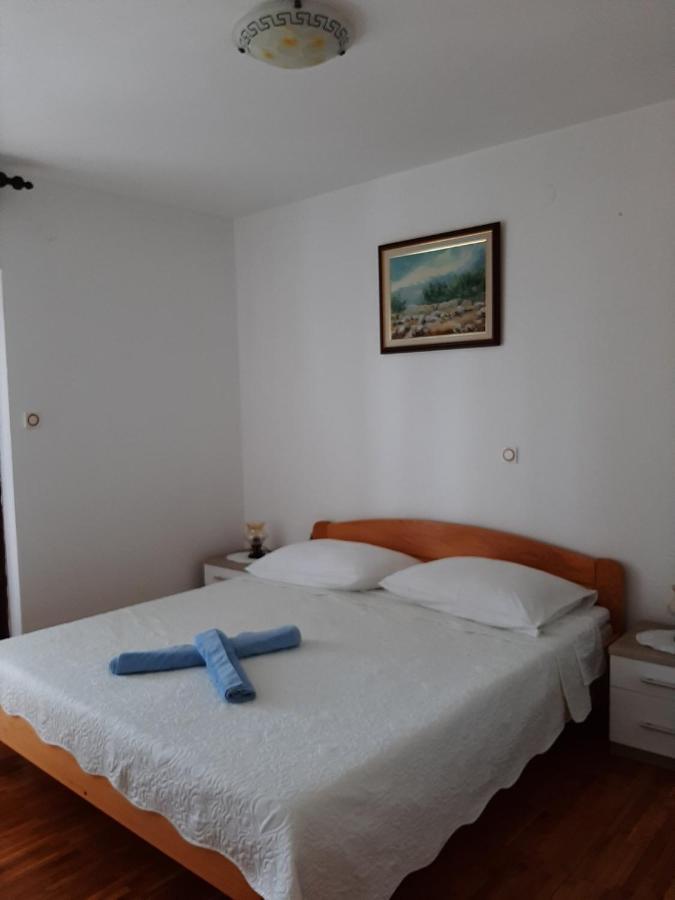 Apartments Grozdana ツリクヴェニツァ エクステリア 写真